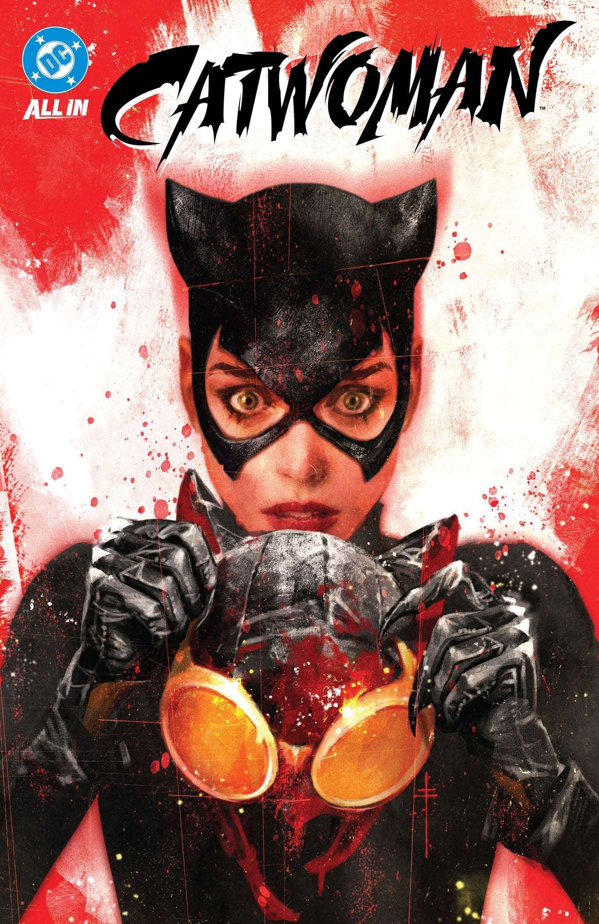 CATWOMAN (2024) TP VOL 04 WHERE THE HEART IS graphic novel cover